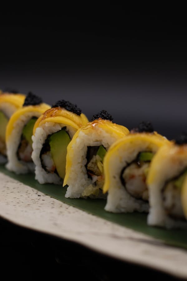 Uramaki de gamba y mango