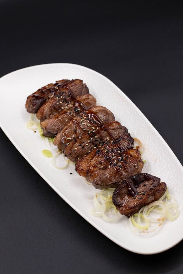 Magret de pato con salsa Teriyaki